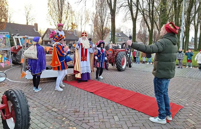 Sinterklaas op bezoek bij bij IKC De Schakel