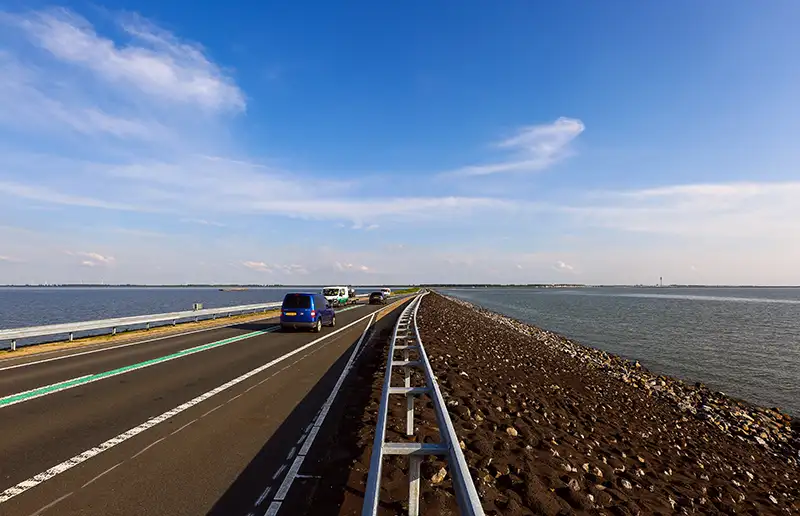 Nachtafsluiting Markerwaarddijk van 7 tot 8 juni